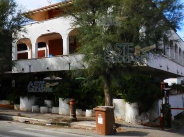 IMMOBILI IMMOBILE RESIDENZIALE Via lungomare delle sirene 141/a