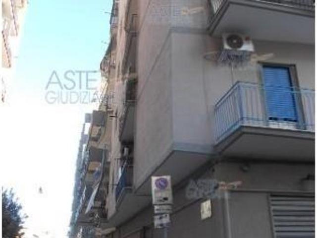 IMMOBILI IMMOBILE RESIDENZIALE Via Lupoli, 35, 74121 Taranto TA, Italia