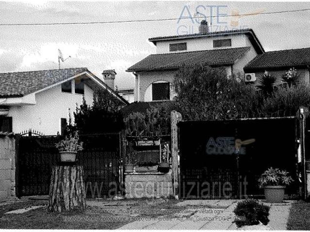IMMOBILI IMMOBILE RESIDENZIALE Via Lecce, 61F