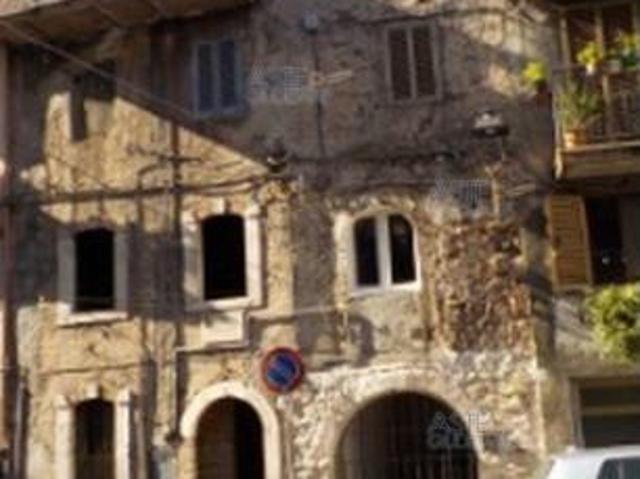 IMMOBILI IMMOBILE RESIDENZIALE via Leone Tredicesimo 1