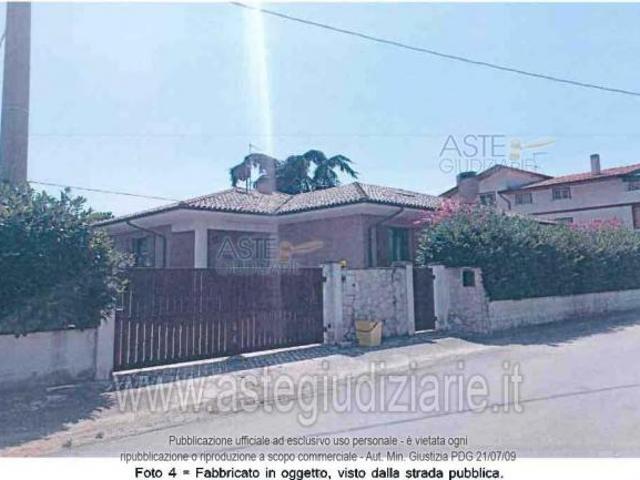 IMMOBILI IMMOBILE RESIDENZIALE Via Piana La Fara, 66041 Piana La Fara CH, Italia