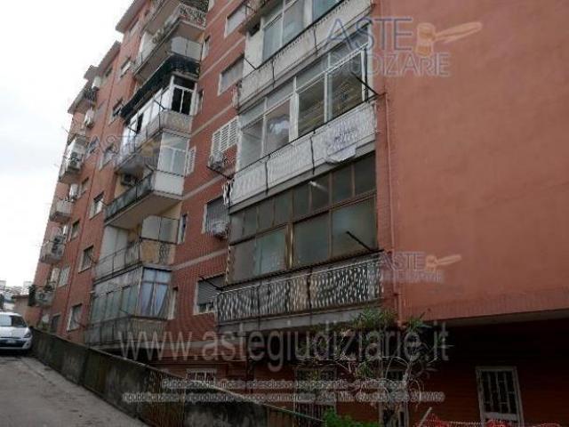 IMMOBILI IMMOBILE RESIDENZIALE Via Pietro Metastasio 47/49 scala B piano secondo interno 9