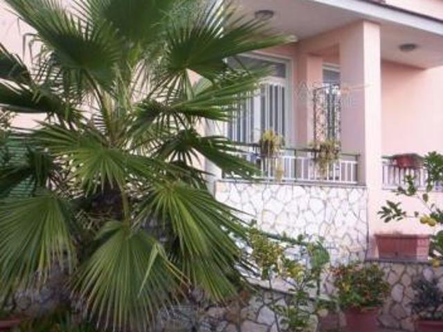 IMMOBILI IMMOBILE RESIDENZIALE Via Porto Carrara, 6