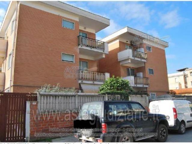 IMMOBILI IMMOBILE RESIDENZIALE Via Rumenia 289 295