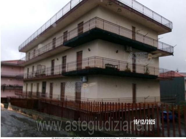 IMMOBILI IMMOBILE RESIDENZIALE Via Raciti, 5, 95010 Linera CT, Italia