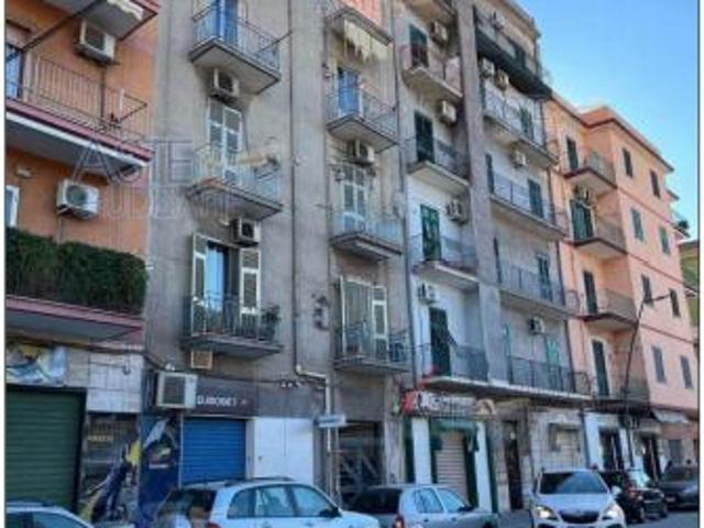 IMMOBILI IMMOBILE RESIDENZIALE Via Raimondello Orsini, 74 74123 Taranto TA, Italia