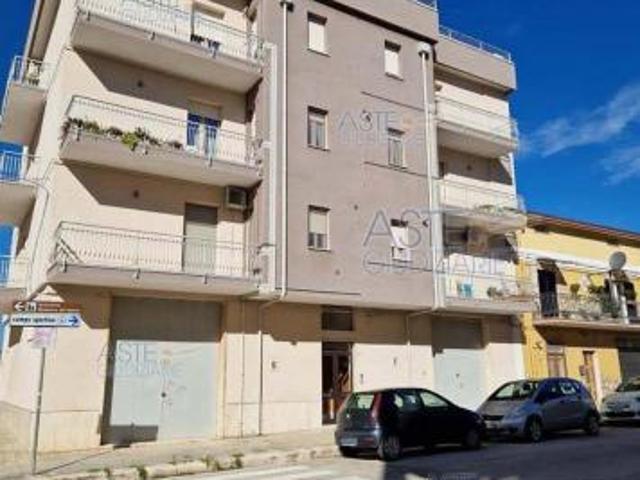 IMMOBILI IMMOBILE RESIDENZIALE Via Roma, 25, 76014 Spinazzola BT, Italia