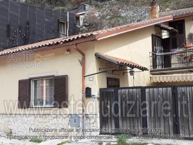IMMOBILI IMMOBILE RESIDENZIALE Via Roma, 439, 67053 Capistrello AQ, Italia