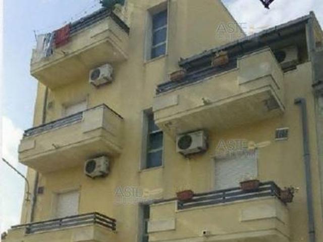 IMMOBILI IMMOBILE RESIDENZIALE Via Roma n.376