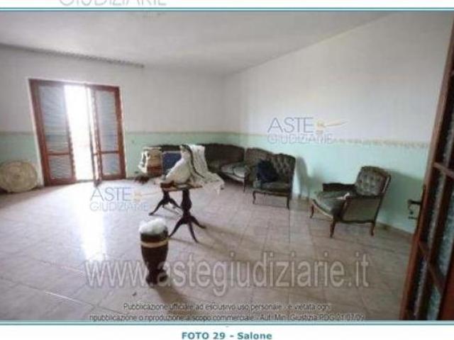 IMMOBILI IMMOBILE RESIDENZIALE Via Roma Verso Scampia, 8, 80144 Napoli NA, Italia