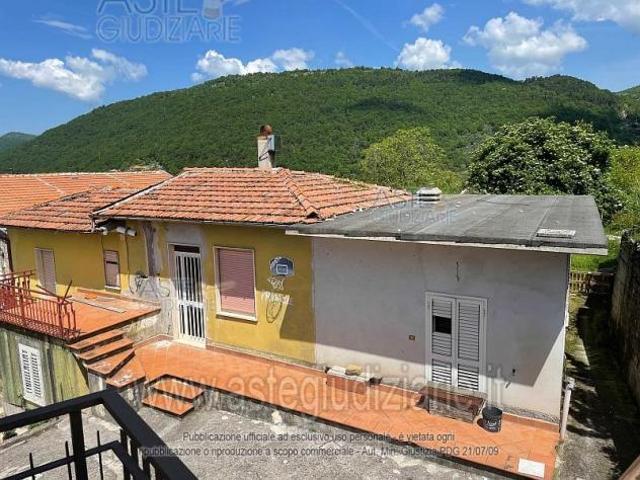 IMMOBILI IMMOBILE RESIDENZIALE Via Strino, 81