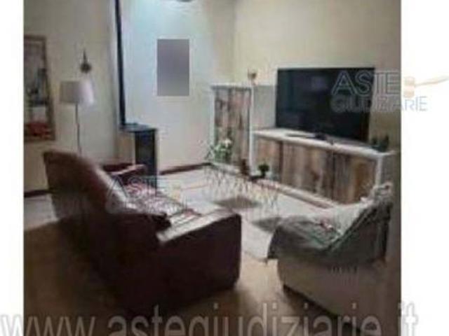 IMMOBILI IMMOBILE RESIDENZIALE Via S. Lorenzo, 8