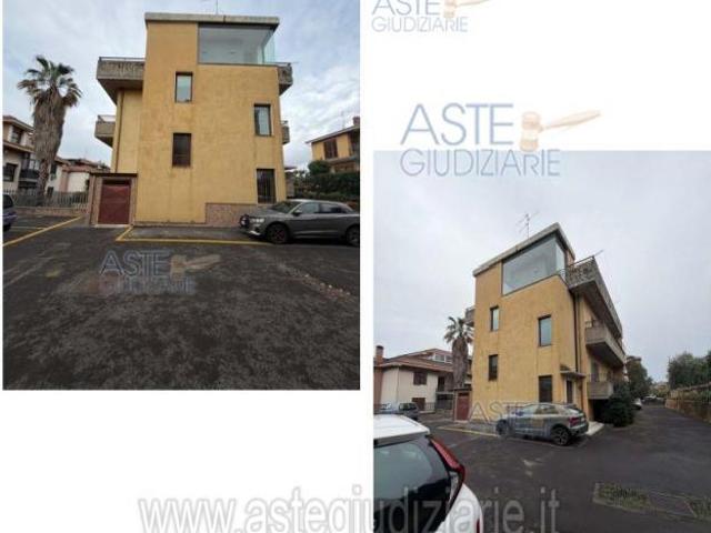 IMMOBILI IMMOBILE RESIDENZIALE Via Santa Sofia n. 75