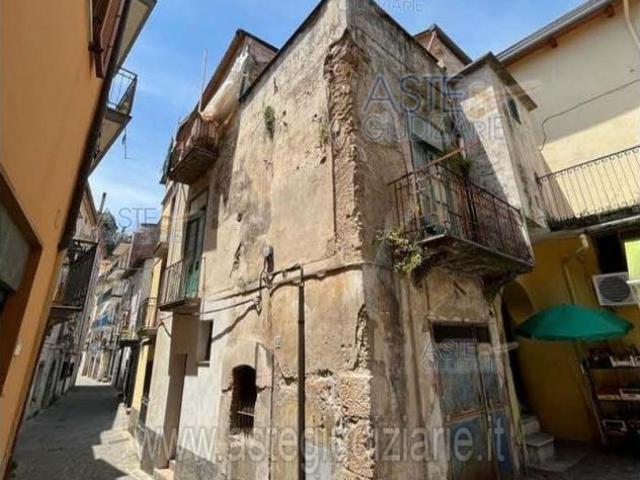 IMMOBILI IMMOBILE RESIDENZIALE Via Sant'Anna, 21