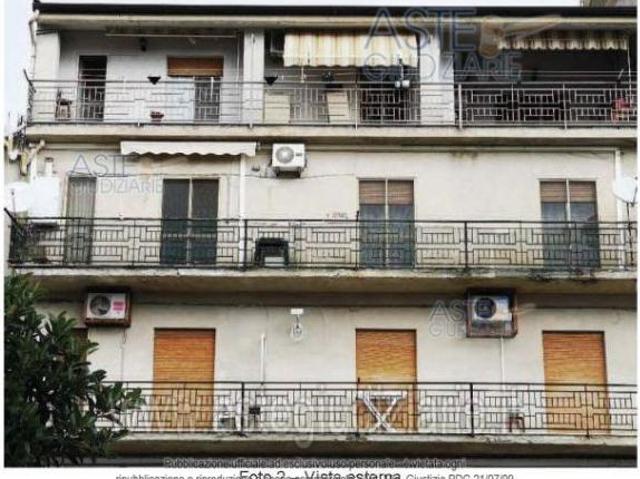 IMMOBILI IMMOBILE RESIDENZIALE via Scaldamosche n.75