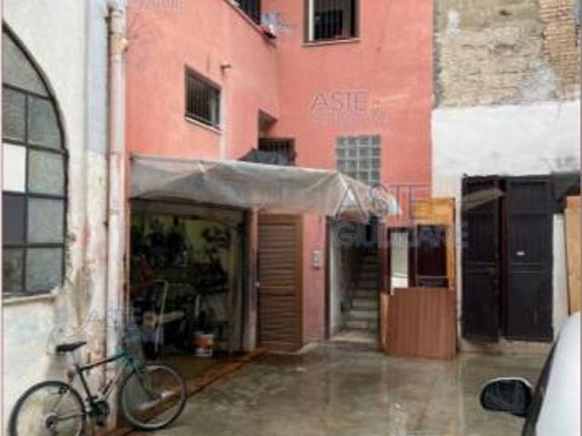 IMMOBILI IMMOBILE RESIDENZIALE via ugo foscolo 16