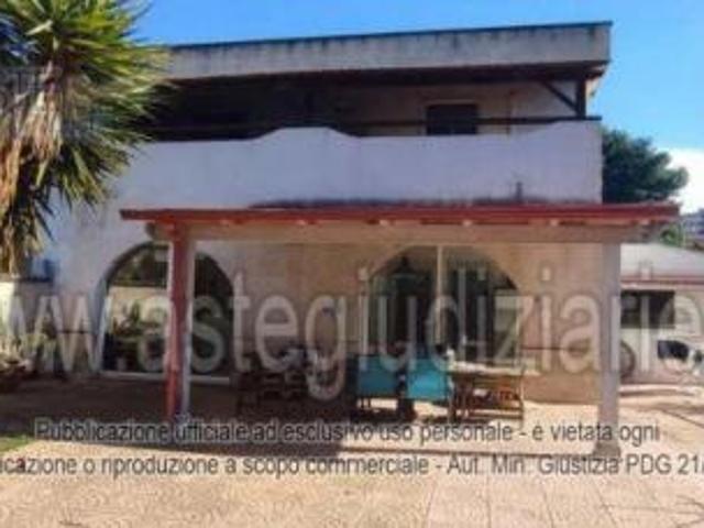 IMMOBILI IMMOBILE RESIDENZIALE Via Valdo Pietro, 3, 74122 Taranto TA, Italia