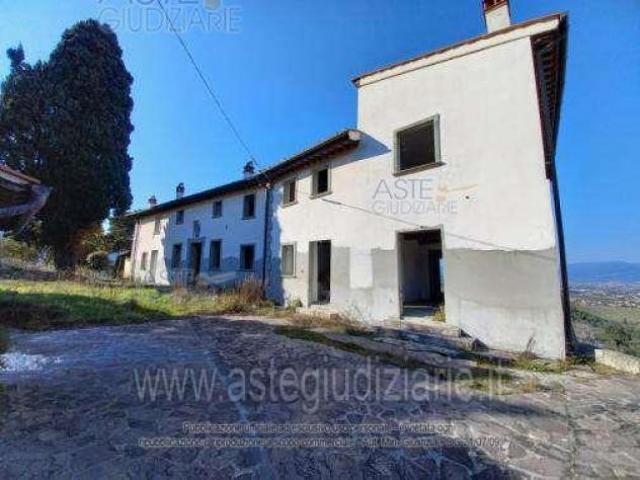 IMMOBILI IMMOBILE RESIDENZIALE Via Valle, 6, 59015 Carmignano PO, Italia