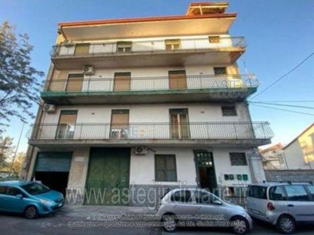 IMMOBILI IMMOBILE RESIDENZIALE Via Vincenzo Bellini, 130 132