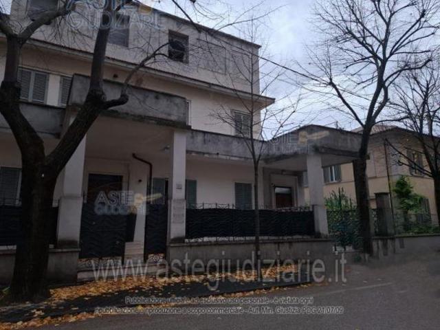 IMMOBILI IMMOBILE RESIDENZIALE Viale Luigi Chiavellati, 19, 06034 Foligno PG, Italia