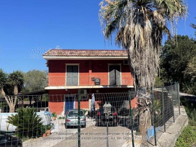 IMMOBILI IMMOBILE RESIDENZIALE Vicinale Svizzero n. 5