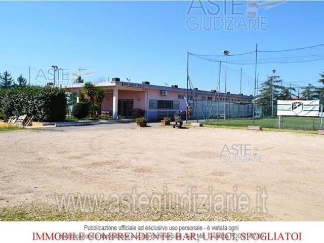 IMMOBILI IMPIANTO SPORTIVO Via delle Valli, 04011 Aprilia LT, Italia