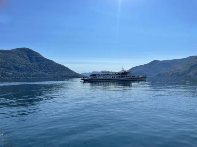 Immobilie an direkter Seelage in Brissago Posizione esclusiva sul lago a Brissago