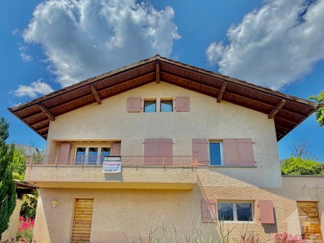 Immobilien Grundstück, Haus + Bauland!
