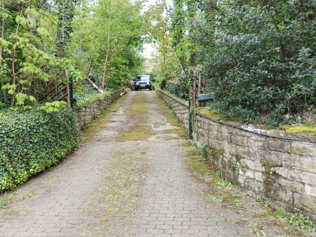 IMMOBILIEN POHLMANN: Einmaliges Anwesen in 1A Lage von Leichlingen