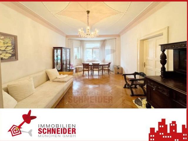 IMMOBILIEN SCHNEIDER Schwabing West traumhaft schöne 3,5 Zimmer Altbau Wohnung, Stuck,Kachelofen