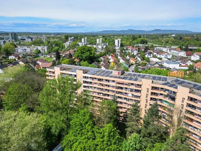 IMMORath.de Lichtdurchflutete 4,5 Zimmerwohnung *Erbbau