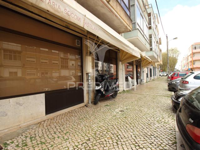 Imóveis com Negócio, Almada, Cova Da Piedade, Pragal e Cacilhas, Almada | BPI Expresso Imobiliário