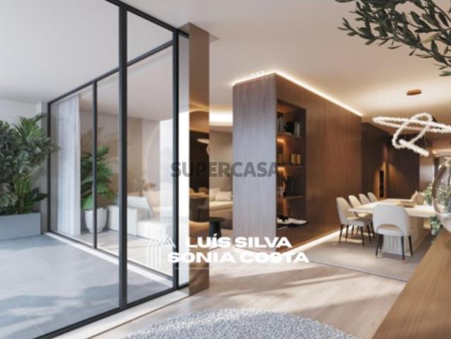 Imóvel com Projeto de Transformação p/ Apartamento T2 São João da Madeira!