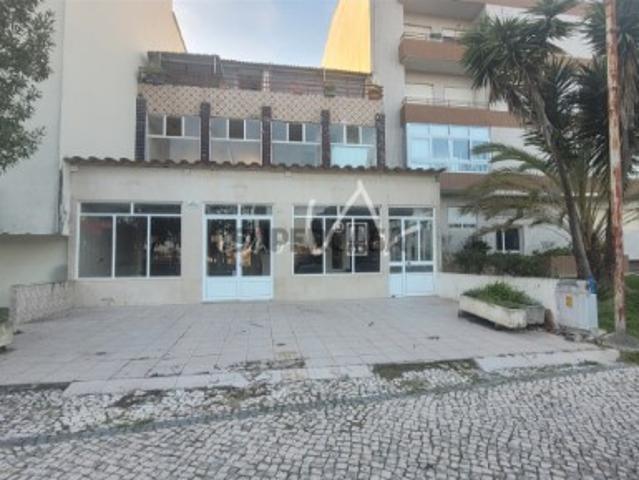 Imóvel com projeto em fase de aprovação para 4 apartamentos