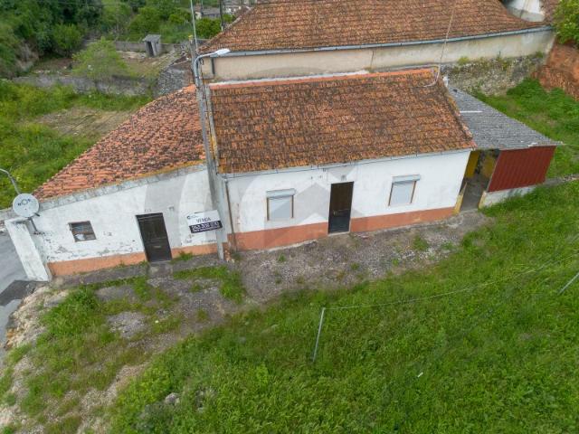 Imóvel com 2 utilizações independentes