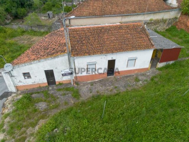Imóvel com 2 utilizações independentes