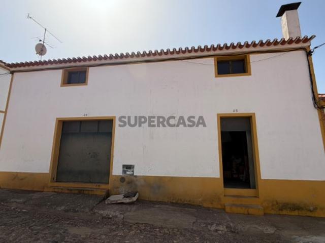 Imóvel Comercial com Potencial para Habitação | Centro da Amareleja