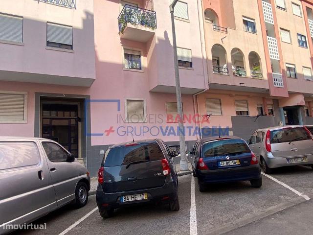 IMOVEL OCUPADO T2 CENTRO DE CORROIOS