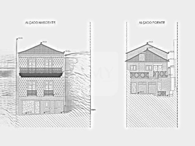 Imóvel no Centro Histórico de Vila Real c/ Loja, Habitação e Logradouro