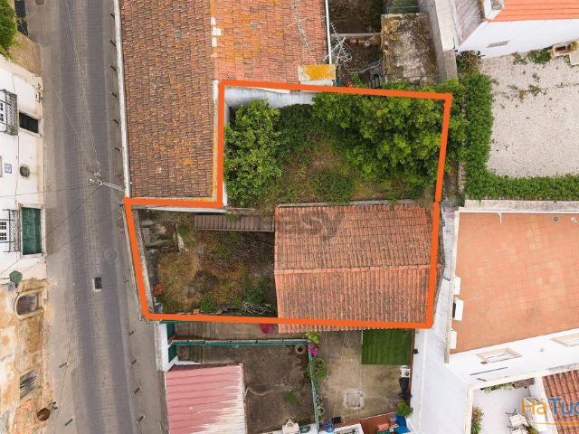 Imóvel para Remodelação total no centro Histórico do Cartaxo | 26064088716