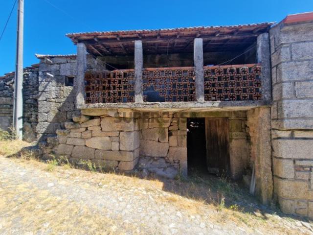 Imóvel para recuperar em Vila Meã, Vila Real