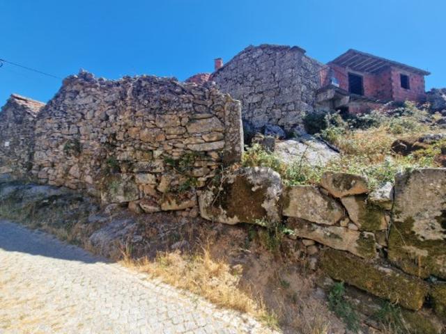 Imóvel para recuperar em Vila Meã, Vila Real