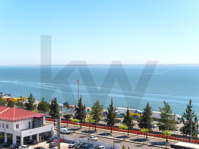 Imóvel T4 Vista DESLUMBRANTE Rio 145m2, com Garagem Sta.Apolónia