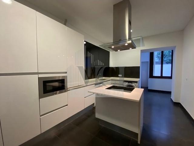 Imagine se a viver, tendo como vizinho o Parque Eduardo VII em Lisboa, neste deslumbrante apartamento T4 com 257m²!