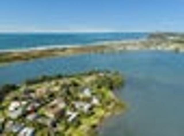 Modern Living at the Water's Edge