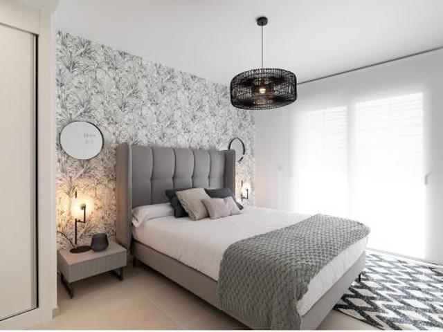 Impecable Apartamento en Punta Prima, Torrevieja