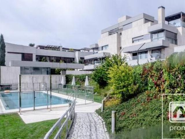 Impecable ático dúplex amueblado en zona residencial de Aravaca