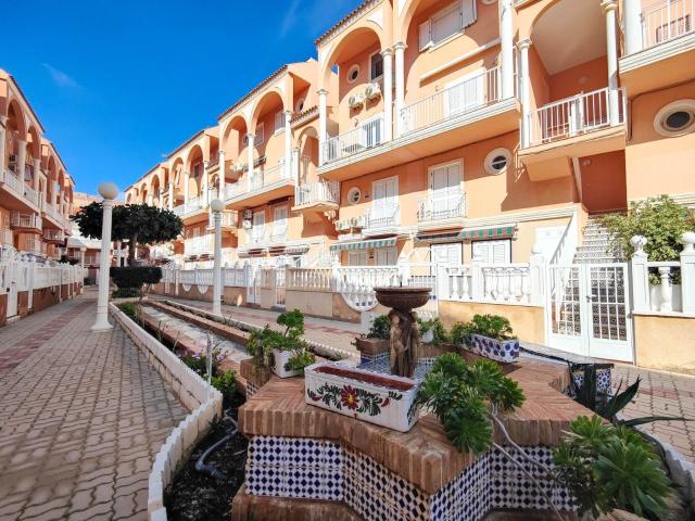 Impecable ático dúplex con solárium privado en venta en La M. 87m² Torrevieja