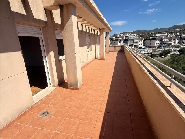 Impecable Ático en Puertosol, Málaga Ideal para disfrutar del confort y la tranquilidad