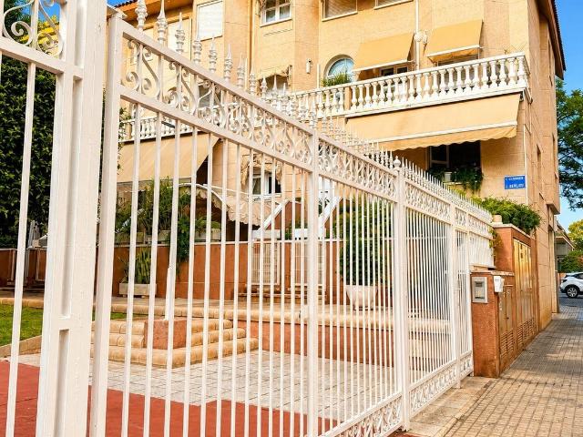 Impecable Bungalow en Altabix, Elche Ideal para Familias